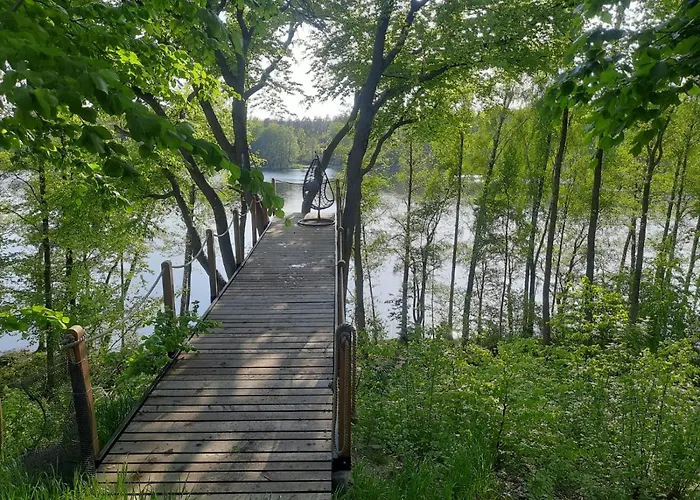 Domek Nad Jeziorem Gowidlinskim
